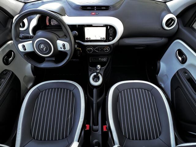 Renault TWINGO Z.E. R80 E-Tech Série Limitée Urban Night 22 kWh / Dealer onderhouden / Accu SoH 94,91 % / 3 fase laden / Airco / Stoelverwarming / Navigatie / Apple Carplay Android / 16" LM wielen + All Season banden /