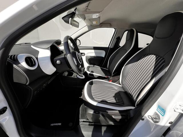 Renault TWINGO Z.E. R80 E-Tech Série Limitée Urban Night 22 kWh / Dealer onderhouden / Accu SoH 94,91 % / 3 fase laden / Airco / Stoelverwarming / Navigatie / Apple Carplay Android / 16" LM wielen + All Season banden /