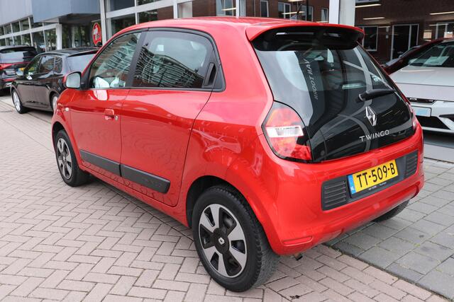 Renault TWINGO 1.0 SCe Collection .