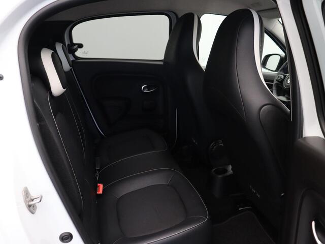 Renault TWINGO E-Tech Série Limitée Urban Night | Achteruitrijcamera | Apple Carplay | Android Auto | Uniek |