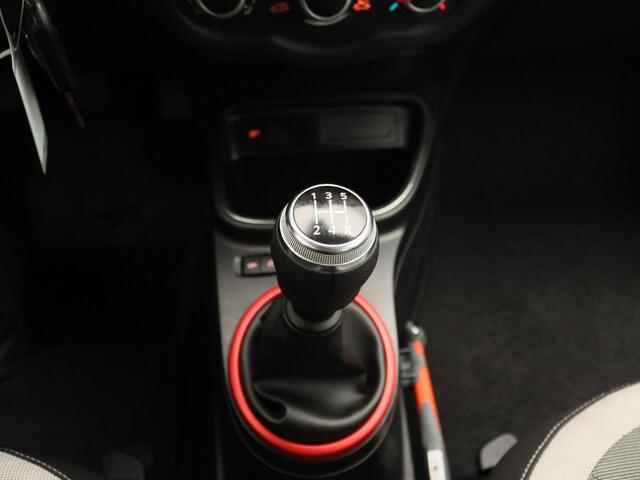 Renault TWINGO 1.0 SCe Collection | Airco | Digitale radio DAB+ (50W) | Bluetooth | Pack Look Exterieur 'Rouge' | Striping 'Dots' | Met leder bekleed stuurwiel | Pack Look Interieur 'Rouge' |