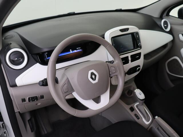 Renault ZOE R90 Life 41 kWh Inclusief Accu | Climate Control | ECC, Cruise control | Navigatie | Half lederen bekleding zwart |Park Distance Control achter |