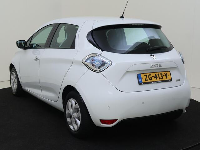 Renault ZOE R90 Life 41 kWh Inclusief Accu | Climate Control | ECC, Cruise control | Navigatie | Half lederen bekleding zwart |Park Distance Control achter |