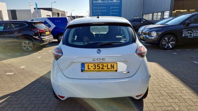 Renault ZOE R110 Life 52 kWh | Nieuwe Foto's Volgen! |