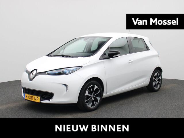 Renault ZOE R110 Limited 41 kWh | Incl. Koopaccu | Camera | Stoelverwarming | Keyless | PDC Achter | Full-Map Navigatie | Cruise Control & Snelheidsbegrenzer | Climate Conntrol | 16" LMV | Privacy Glass | Licht- & Regensensor
