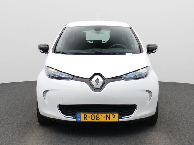 Renault ZOE R110 Limited 41 kWh | Incl. Koopaccu | Camera | Stoelverwarming | Keyless | PDC Achter | Full-Map Navigatie | Cruise Control & Snelheidsbegrenzer | Climate Conntrol | 16" LMV | Privacy Glass | Licht- & Regensensor