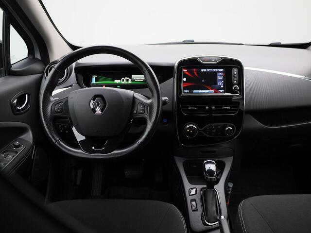 Renault ZOE R110 Limited 41 kWh | Incl. Koopaccu | Camera | Stoelverwarming | Keyless | PDC Achter | Full-Map Navigatie | Cruise Control & Snelheidsbegrenzer | Climate Conntrol | 16" LMV | Privacy Glass | Licht- & Regensensor