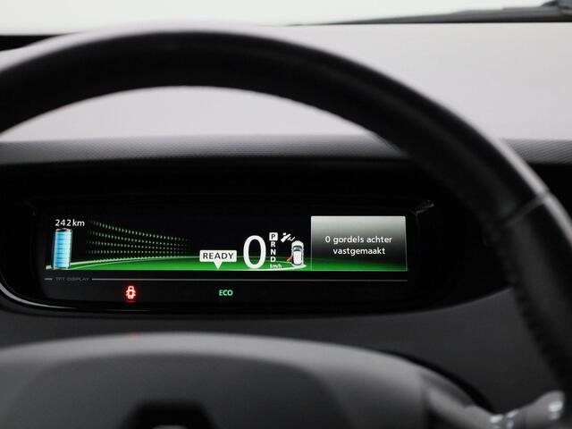 Renault ZOE R110 Limited 41 kWh | Incl. Koopaccu | Camera | Stoelverwarming | Keyless | PDC Achter | Full-Map Navigatie | Cruise Control & Snelheidsbegrenzer | Climate Conntrol | 16" LMV | Privacy Glass | Licht- & Regensensor