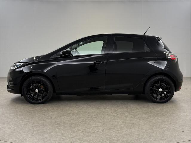 Renault ZOE R110 Life 52 kWh Huur Accu | Elektrisch | Airco LED Camera Carplay Cruise 16"LMV Parkeersensoren