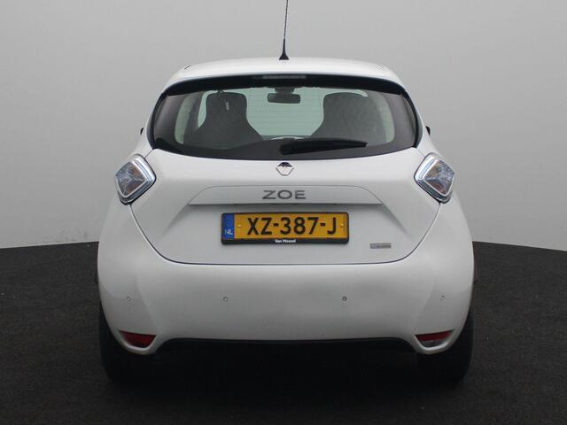 Renault ZOE R90 Life 41 kWh Koopaccu | Automaat | Cruise Control | Climate Control | Parkeersensoren | R-Link navigatie |