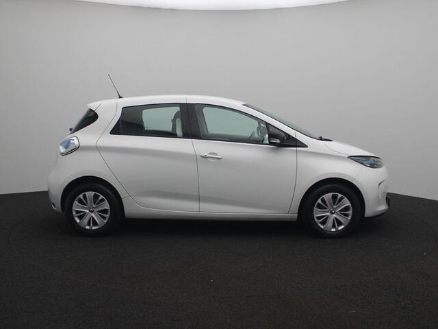 Renault ZOE R90 Life 41 kWh Koopaccu | Automaat | Cruise Control | Climate Control | Parkeersensoren | R-Link navigatie |