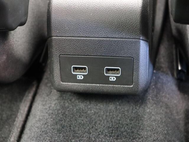 Renault ZOE R135 Zen 50 kWh (Accu Huur) | Apple Carplay & Android Auto | Cruise Control | Airco | Parkeersensoren | Achteruitrijcamera | Batterijhuur |