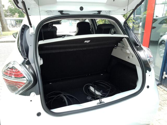 Renault ZOE R110 Life 52 kWh (ex Accu) | Airconditioning | Apple Carplay | Electr. ramen | Centrale vergrendeling