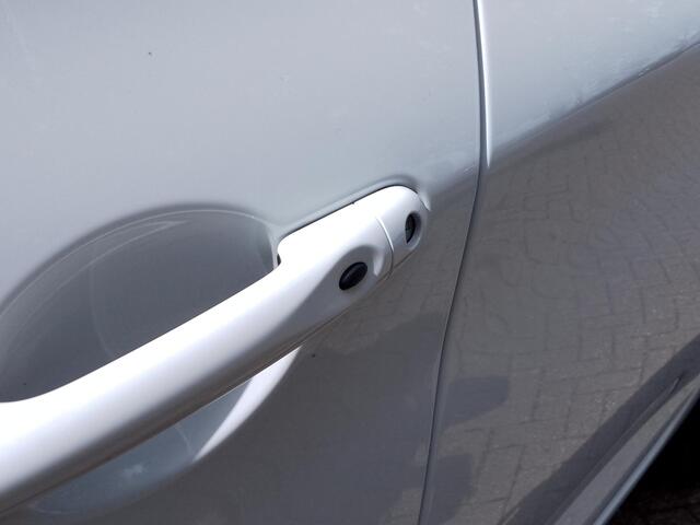 Renault ZOE R110 Life 52 kWh (ex Accu) | Airconditioning | Apple Carplay | Electr. ramen | Centrale vergrendeling