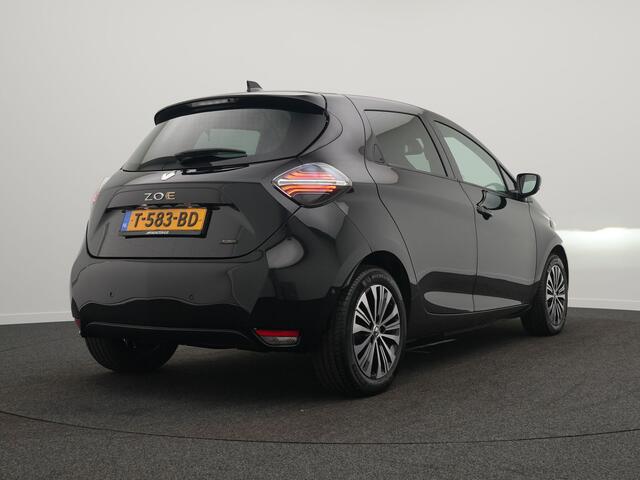 Renault ZOE R135 Iconic 52 kWh - RIJKLAARPRIJS - Navigatie - Achteruitrijcamera
