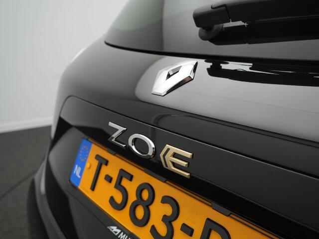 Renault ZOE R135 Iconic 52 kWh - RIJKLAARPRIJS - Navigatie - Achteruitrijcamera