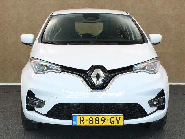 Renault ZOE R110 Life Carshare 52 kWh - SOH 92.2%! - KOOP ACCU - ACTIERADIUS 310 KM - FACELIFT MODEL - PARKEERSENSOREN VOOR EN ACHTER - NAVIGATIE - DRAADLOZE TELEFOON LADER - MULTIMEDIAVOORBEREIDING - ACHTERUITRIJCAMERA - CRUISE CONTROL