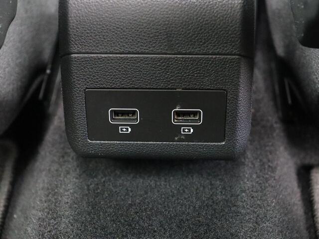Renault ZOE R135 Intens 52 kWh | Accu Koop | Stuur en stoelverwarming | Achteruitrijcamera | Parkeersensoren voor en achter | Navigatie |