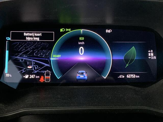 Renault ZOE R135 Intens 52 kWh (ex Accu) NAVIGATIE | ACHTERUITRIJCAMERA | PARKEERSENSOREN VOOR-EN ACHTER