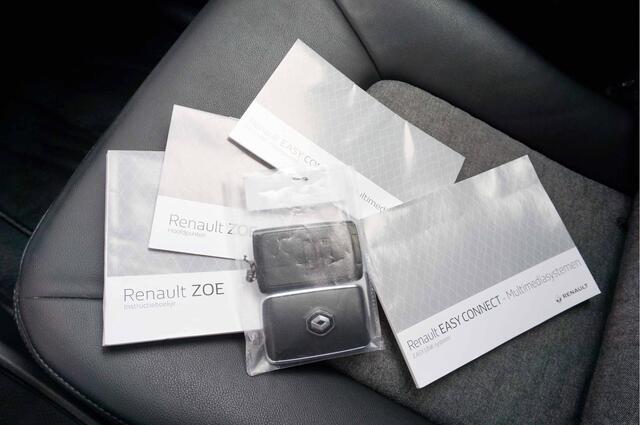 Renault ZOE R135 Intens Business 52kWh KOOP ACCU SOH 93%