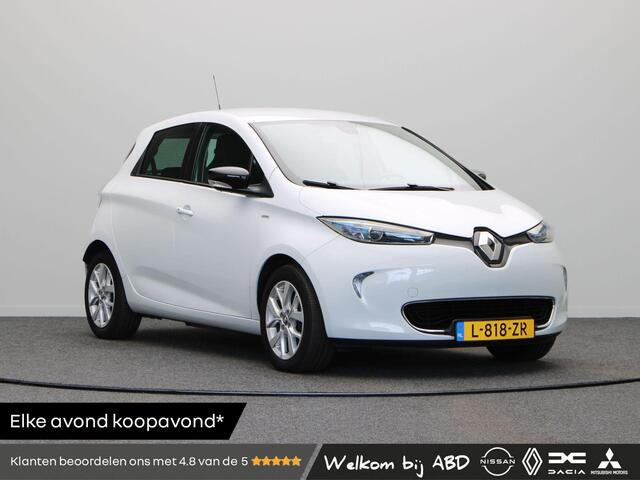 Renault ZOE R110 Limited 41 kWh Accu huur | 94% Accu score | Achteruitrijcamera | Navigatie |