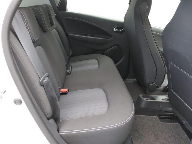 Renault ZOE R110 Limited 41 kWh Accu huur | 94% Accu score | Achteruitrijcamera | Navigatie |