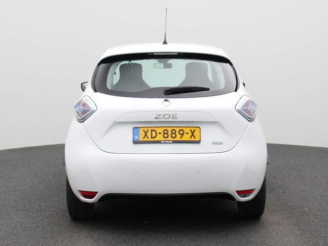Renault ZOE R90 Life 41 kWh | inclusief Koopaccu | Navigatie | Cruisen control | Airco | Parkeersensoren|
