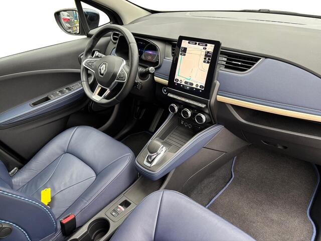 Renault ZOE R135 Serie Limitee Riviera 52 kWh | NAVI | LEDER | CAMERA | DODEHOEK | LAGE KM STAND | 1 JAAR GARANTIE