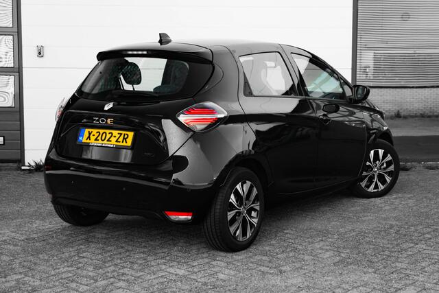Renault ZOE R135 Evolution 52 kWh | Navigatie | Pack Comfort | Sensoren en Camera | vraag naar de beschikbaarheid | 16 % bijtelling over 30K > 60 mnd af nieuw | | incl. Bovag rijklaarpakket met 12 maanden garantie |