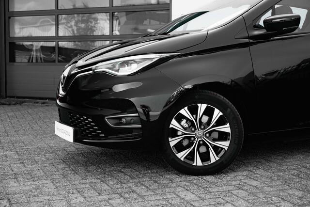 Renault ZOE R135 Evolution 52 kWh | Navigatie | Pack Comfort | Sensoren en Camera | vraag naar de beschikbaarheid | 16 % bijtelling over 30K > 60 mnd af nieuw | | incl. Bovag rijklaarpakket met 12 maanden garantie |