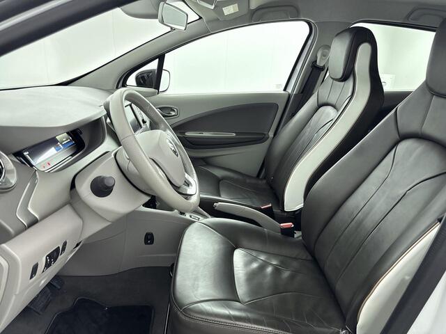 Renault ZOE R110 Bose 41 kWh Inclusief Koopaccu | Bose Sound | Parkeersensoren | Lederen Bekleding | Navigatie | Stoelverwarming | Cruise & Climate Control | Keyless entry | Apple/Android Carplay |