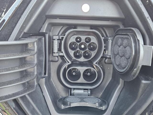 Renault ZOE R135 Evolution 52 kWh / SOH 97,54% / All Season Banden / Dealer Onderhouden / CCS Snel Laden / Achteruitrijcamera / Navigatie / Apple Carplay & Android Auto / Climate Control / Lichtmetalen Velgen /