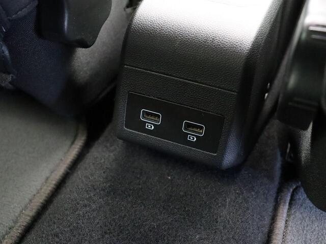 Renault ZOE R135 Intens 52 kWh (ex Accu) |Navigatie| Apple carplay| Bose audio| Stoel en stuurwielverwarming| Achteruitrijcamera|