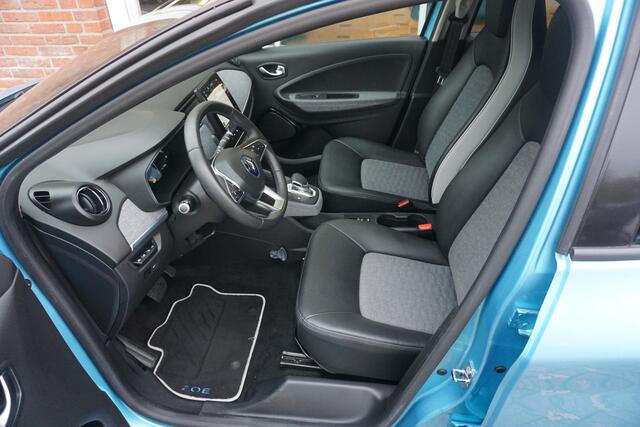 Renault ZOE R135 Intens 52 kWh (KoopAccu) Camera | Apple Carplay | ECC * All in prijs *