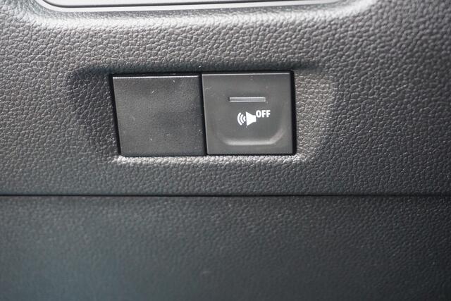 Renault ZOE R135 Intens 52 kWh (KoopAccu) Camera | Apple Carplay | ECC * All in prijs *