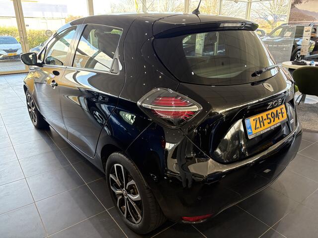 Renault ZOE R110 Iconic 41 kWh (excl. Accuhuur) | Navigatie | Climat Control | Cruise | Camera \ Sensoren | incl. Bovag rijklaarpakket met 12 maanden garantie |
