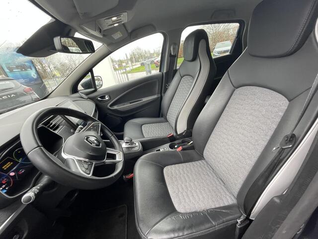 Renault ZOE R135 Intens Business 52 kWh / ACHTERUITRIJCAMERA / PARKEERSENSOREN / DODEHOEKSENSOREN / CRUISE CONTROL / APPLE & ANDROID CARPLAY