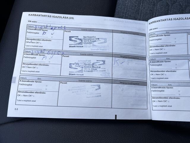 Renault ZOE R135 Intens Business 52 kWh / Dealer onderhouden / Koopaccu / SoH 97% / garantie tot 11-2028 < 160.000km / CCS snelladen / Navigatie groot scherm / Camera / 16" LM wielen /