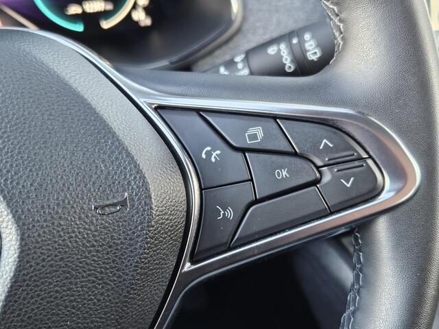 Renault ZOE R135 Evolution 52 kWh / SOH 97,54% / All Season Banden / Dealer Onderhouden / CCS Snel Laden / Achteruitrijcamera / Navigatie / Apple Carplay & Android Auto / Climate Control / Lichtmetalen Velgen /