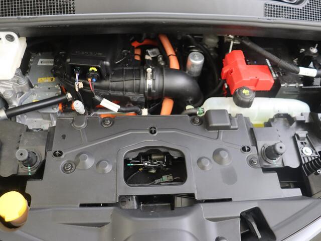 Renault ZOE R135 Intens 52 kWh inclusief Koopaccu |Pack winter, Apple Carplay/Android Auto, |cruise control, dodehoek detectie| |climate control |Half Leder | lichtmetalen velgen 16"| navigatiesysteem| warmtepomp|