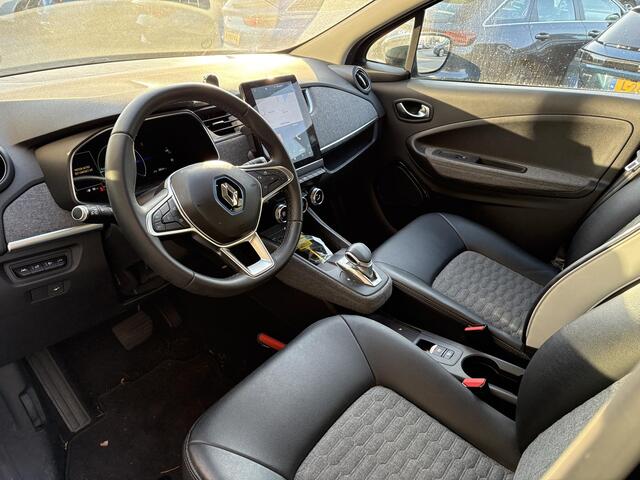 Renault ZOE R135 Intens 52 kWh | Accuhuur | DC Lader | Easy Link 9'' | Climate Control | Cruise Control | Achteruitrijcamera | Navi |