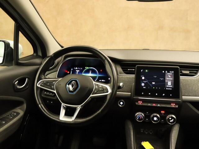 Renault ZOE R110 Life 52 kWh SOH 92.8%!! - CLIMATE CONTROL - APPLE CARPLAY/ANDROID AUTO - CRUISE CONTROL - HILL HOLD FUNCTIE - KEYLESS ENTRY/START - LED KOPLAMPEN - MULTIFUNCTIONEEL STUURWIEL - ACHTERUITRIJ CAMERA - PARKEERSENSOREN ACHTER