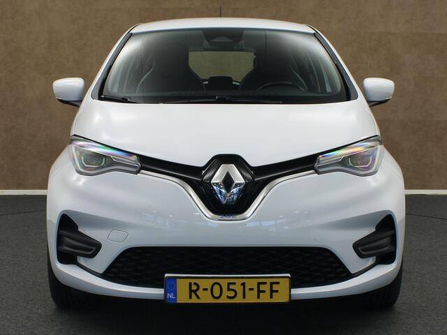 Renault ZOE R110 Life 52 kWh SOH 92.8%!! - CLIMATE CONTROL - APPLE CARPLAY/ANDROID AUTO - CRUISE CONTROL - HILL HOLD FUNCTIE - KEYLESS ENTRY/START - LED KOPLAMPEN - MULTIFUNCTIONEEL STUURWIEL - ACHTERUITRIJ CAMERA - PARKEERSENSOREN ACHTER