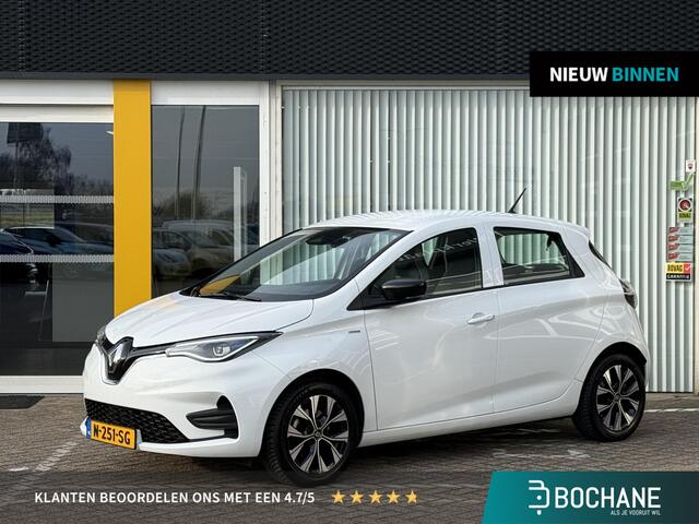Renault ZOE R135 Limited 52 kWh | NAP | SOH 95% | Navigatie | Climate Control | Key-less | DAB | LED | Cruise Control |