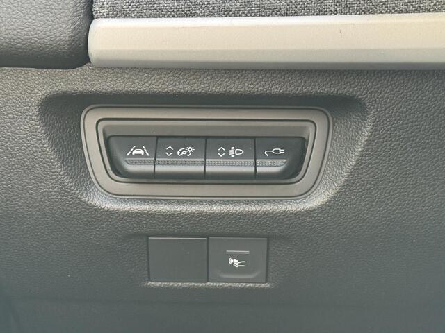 Renault ZOE R135 Limited 52 kWh | NAP | SOH 95% | Navigatie | Climate Control | Key-less | DAB | LED | Cruise Control |