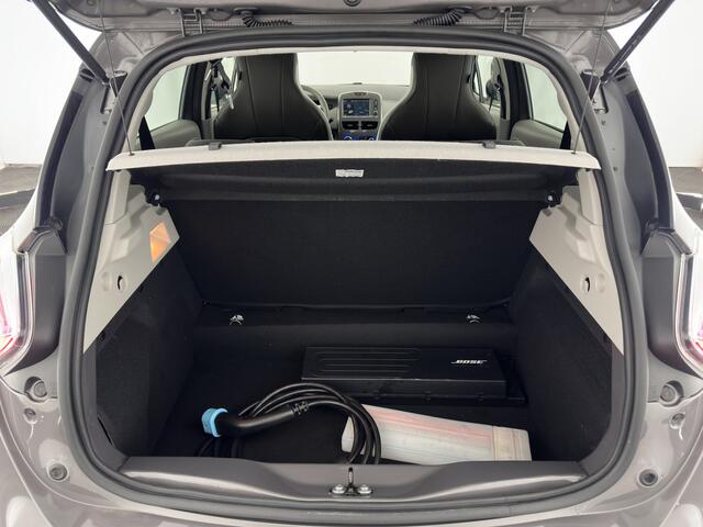 Renault ZOE (inclusive-battery) Q90 Bose 41 kWh Quickcharge Edition One (3-Fase-43 kW) {SOH-92%} Aut.*LEATHER | FULL-LED | DIGI-COCKPIT | HEATED-COMFORTSEATS | BOSE-PREMIUM-AUDIO | CAMERA | R-LINK | PDC | PRIVACY-GLASS | 17"ALU*