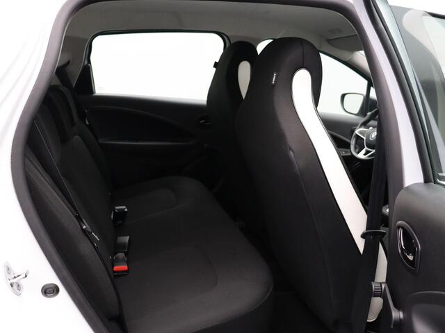 Renault ZOE R110 Life 52 kWh (ex Accu) | 95% accu score | Apple Carplay & Android Auto | Cruise Control | Airco | stoel en stuur verwarming |