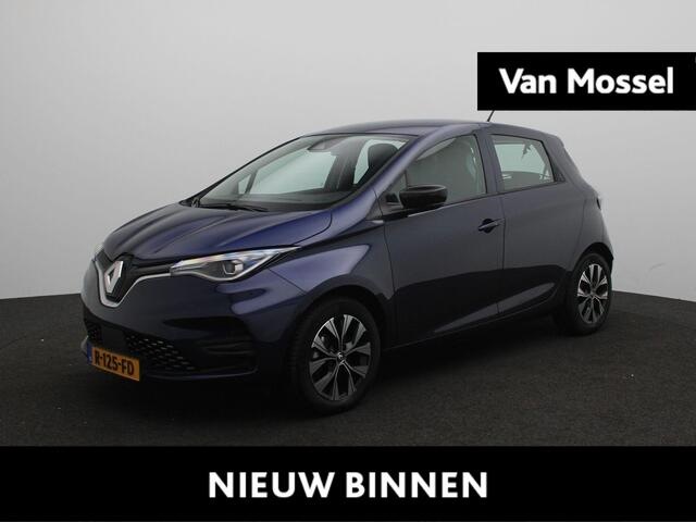 Renault ZOE R135 Limited 52 kWh Inclusief Koopaccu |Apple Carplay/Android Auto | cruise control | electronic climate control | LED koplampen | lichtmetalen velgen 16"| navigatiesysteem | rijstrooksensor met correctie | warmtepomp |