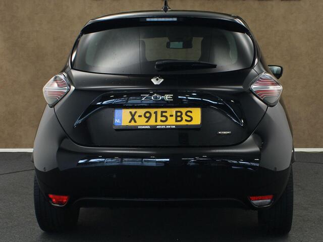 Renault ZOE R135 Iconic 52 kWh SOH 96,6% !!!- ORIGINEEL NEDERLANDSE AUTO - AFKOMSTIG VAN 1E EIGENAAR - 3 FASE - PARKEERASSISTENT - STUURVERWARMING - PARKEERSENSOREN VOOR/ ACHTER - CAMERA - DODEHOEK DETECTIE - VOORSTOELEN VERWARMD - ARMSTEUN VOOR - DODEHOEKDETECTIE