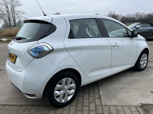 Renault ZOE E-TECH ELECTRIC R90 Life 41 kWh (ex Accu-huuraccu) / Climate / Navi / Bluetooth /